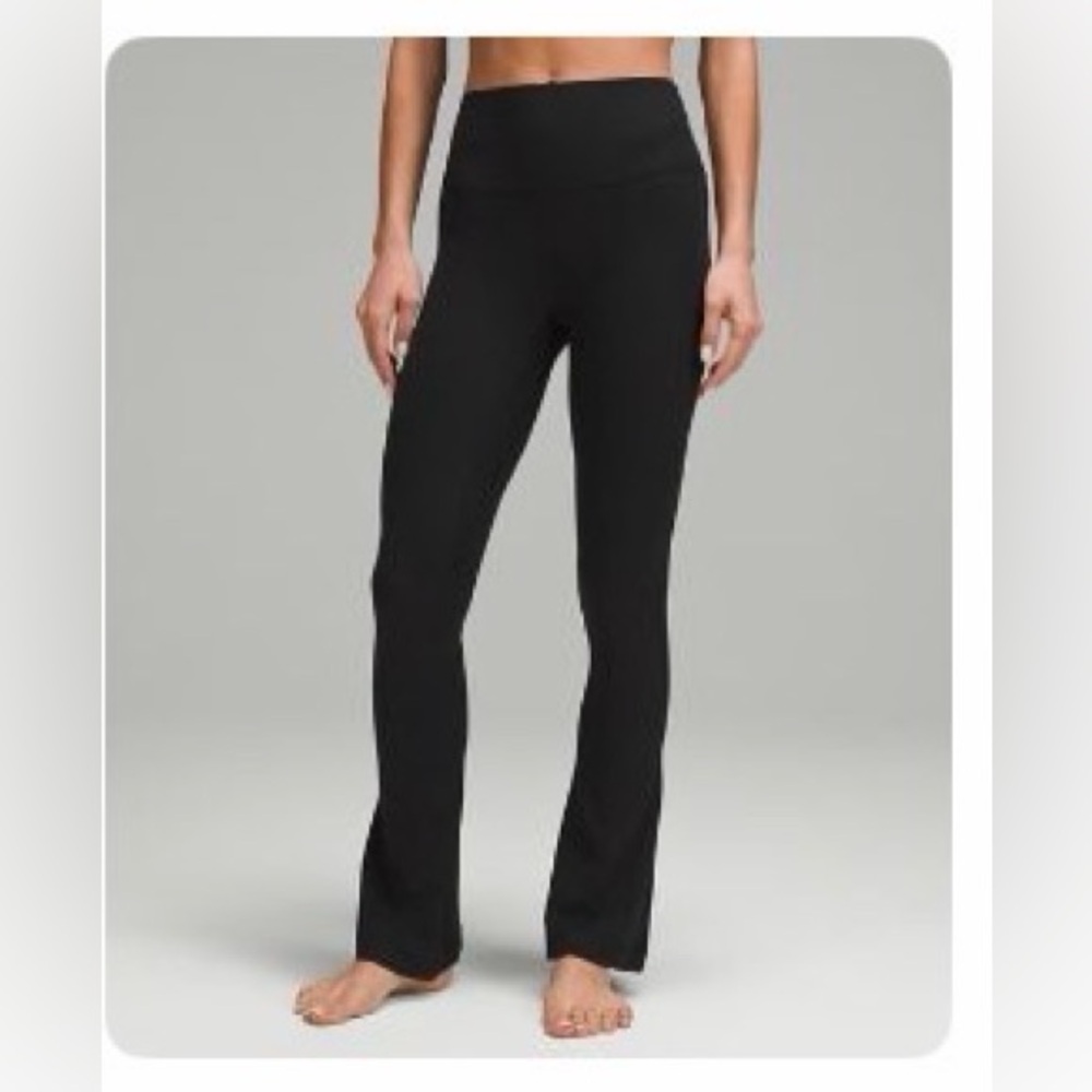 Lululemon flared ribbed legging - Size 4 - Like NEW
